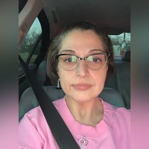 Meet your Posher, Liz